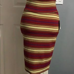 XS Lularoe Cassie skirt